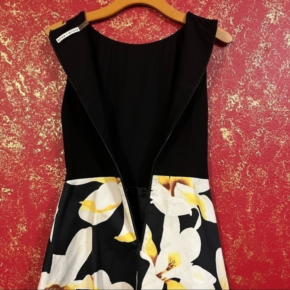 ALICE + OLIVIA KOURTNEY Sleeveless Box Pleated Combo Lined Dress Black /Floral 2 - Picture 6 of 15